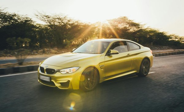 Welche Rolle spielt KÃ¼nstliche Intelligenz in der Automobilindustrie?